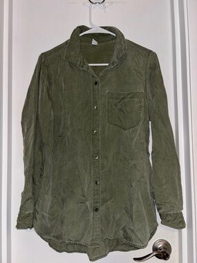 Old Navy Olive Green Button-Up Shirt